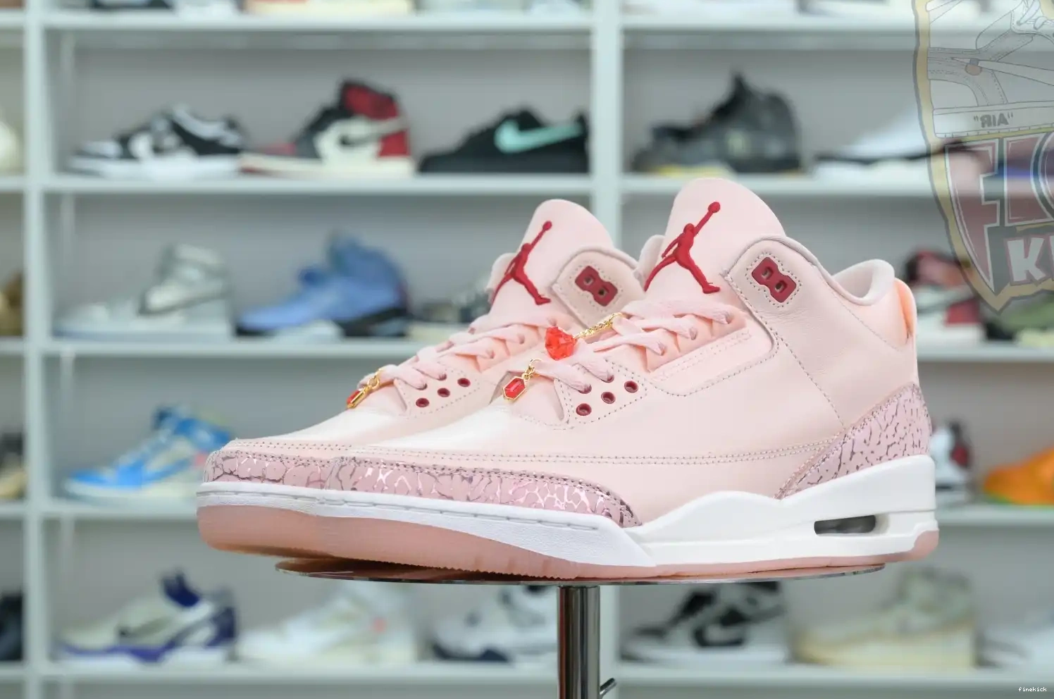 Air Day Jordan Valentine's Jordan 3 0607